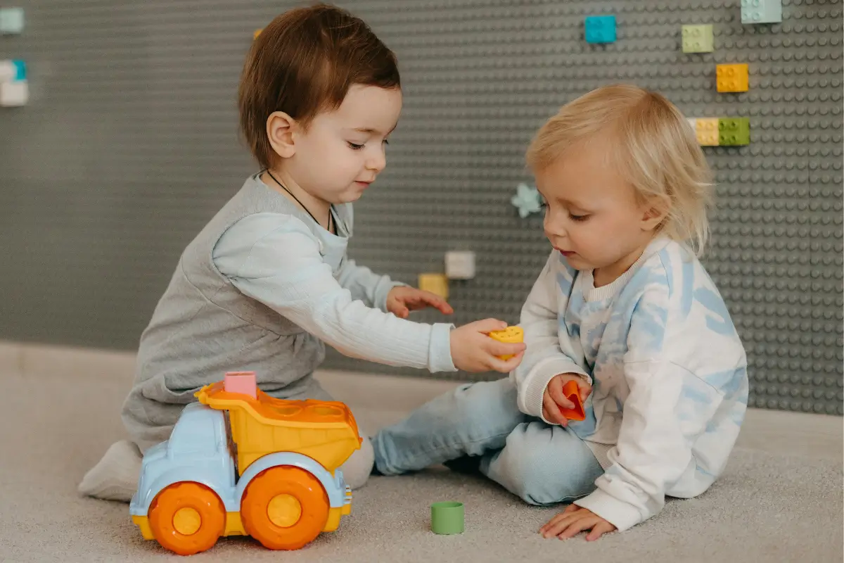 brinquedo para criança de 1 ano
